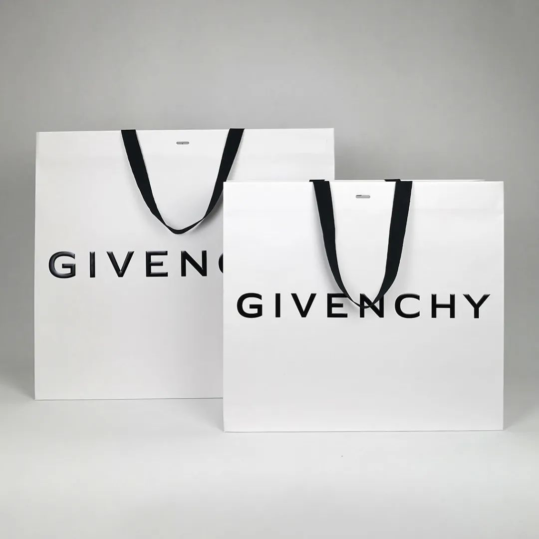 GIVENCHYI